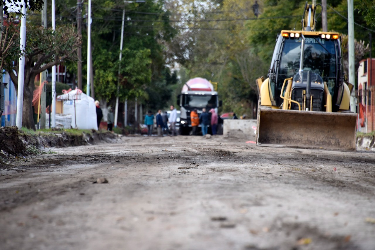 Correa Y Nardini Supervisaron La Obra En El Barrio Grand Bourg Sur El