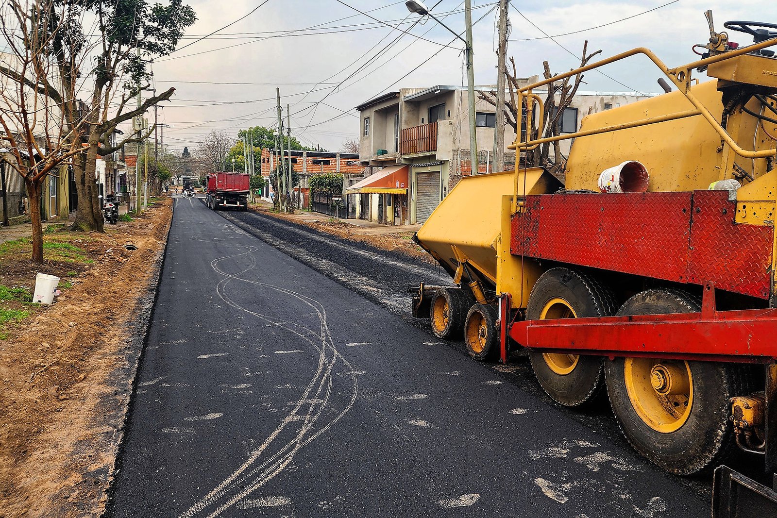 Obras de mejora de la red vial en el barrio Santa Rosa - El Diario de ...