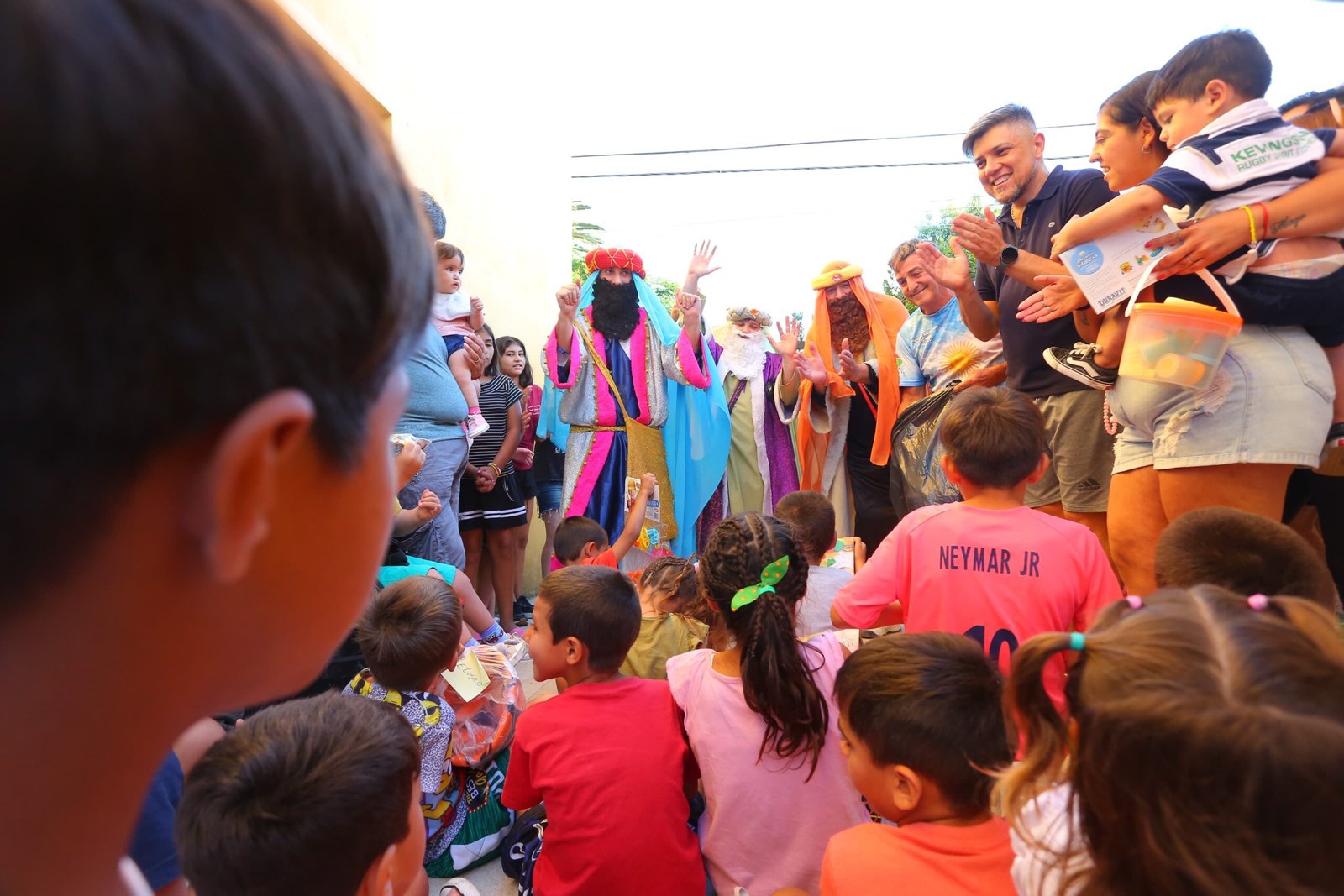Los Reyes Magos recorrieron Monte Grande