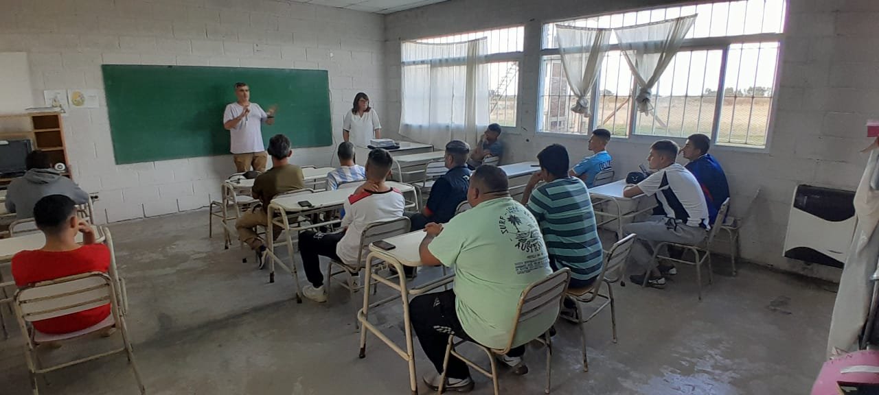 Iniciaron las clases en las escuelas primarias y secundarias que funcionan en las cárceles bonaerenses